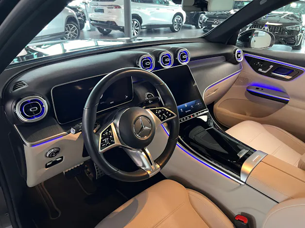 MERCEDES-BENZ GLC 300 e 4Matic 9G-Tronic