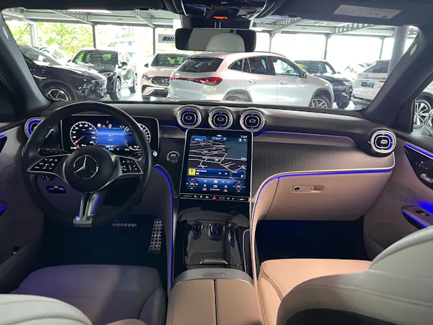 MERCEDES-BENZ GLC 300 e 4Matic 9G-Tronic
