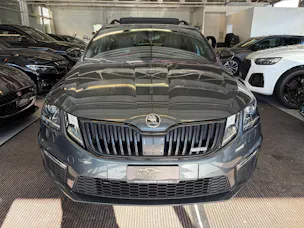 SKODA Octavia Combi 2.0 TSI RS DSG | CH | Panorama | Columbus Navi | mySkoda Pack | ACC Tempomat |