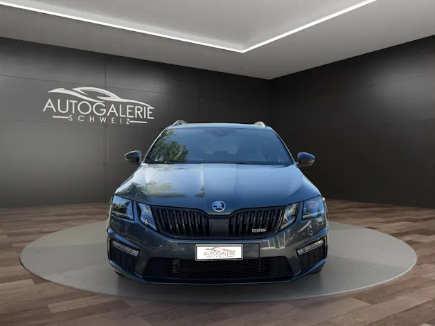 SKODA Octavia Combi 2.0 TSI RS DSG | CH | Panorama | Columbus Navi | mySkoda Pack | ACC Tempomat |