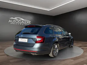SKODA Octavia Combi 2.0 TSI RS DSG | CH | Panorama | Columbus Navi | mySkoda Pack | ACC Tempomat |