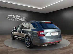 SKODA Octavia Combi 2.0 TSI RS DSG | CH | Panorama | Columbus Navi | mySkoda Pack | ACC Tempomat |