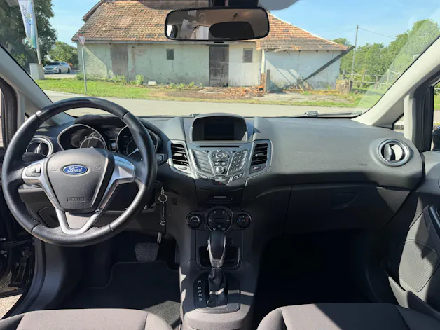 FORD Fiesta 1.0 SCTi Trend PowerShift