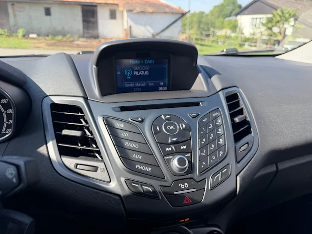 FORD Fiesta 1.0 SCTi Trend PowerShift