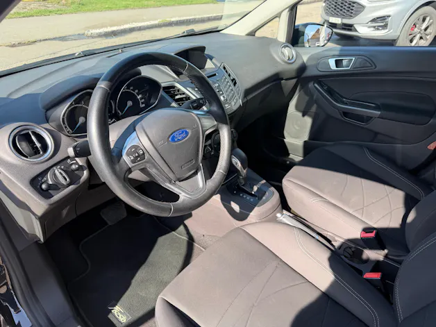 FORD Fiesta 1.0 SCTi Trend PowerShift
