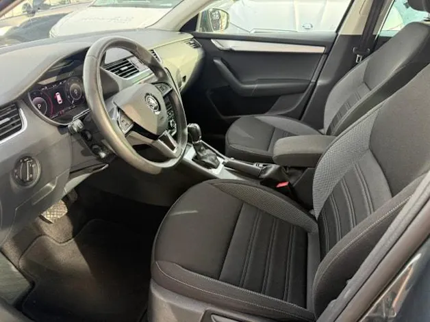 SKODA Octavia Combi 2.0 TDI Ambition 4x4 DSG
