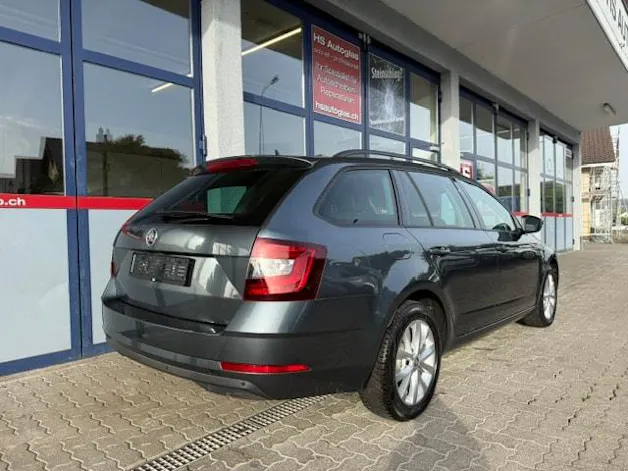 SKODA Octavia Combi 2.0 TDI Ambition 4x4 DSG