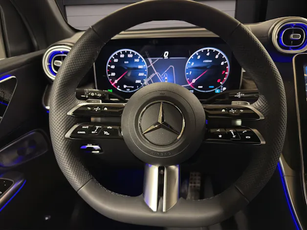 MERCEDES-BENZ GLC 300 4Matic 9G-Tronic