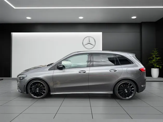 MERCEDES-BENZ B 220 d 4M Swiss Star