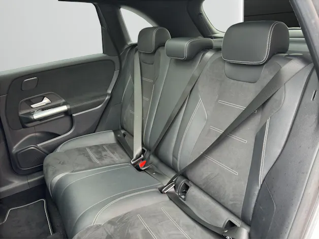 MERCEDES-BENZ B 220 d 4M Swiss Star