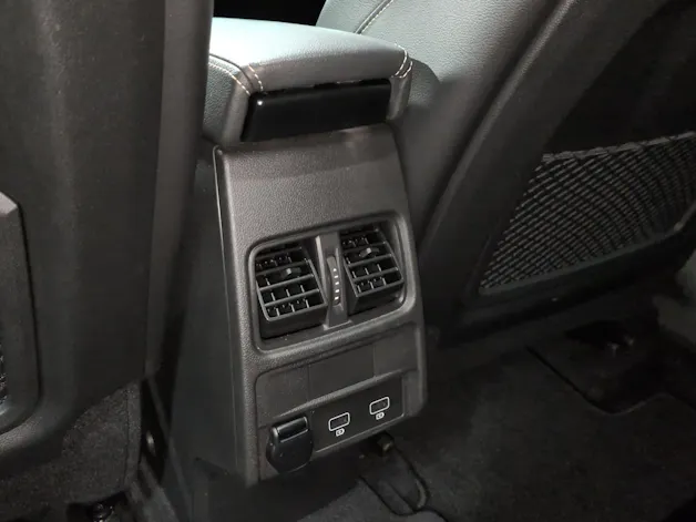 RENAULT Arkana 1.6 E-Tech Engineered