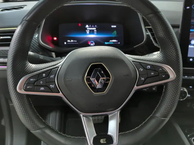 RENAULT Arkana 1.6 E-Tech Engineered