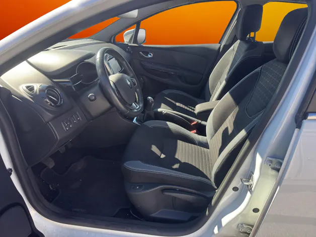 RENAULT Clio 0.9 12V Swiss Edition