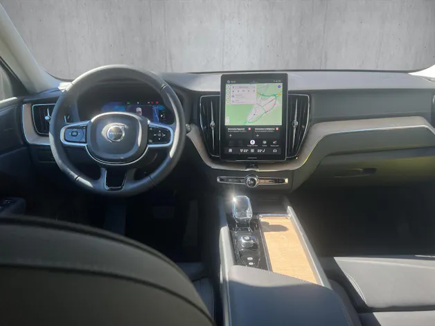 VOLVO XC60 T6 eAWD PluginHybrid Ultra Dark Geartronic