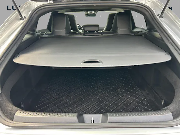 MERCEDES-BENZ CLA Shooting Brake 250 4Matic 7G-DCT AMG Line