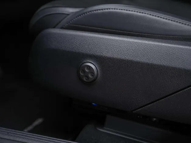 MERCEDES-BENZ GLC 300 d AMG Line 4matic *21" Felgen*Sitzheizung*Anhängerkupplung*
