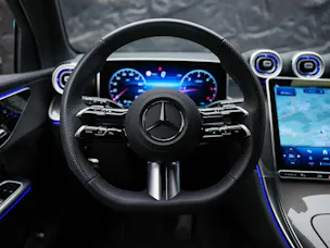 MERCEDES-BENZ GLC 300 d AMG Line 4matic *21" Felgen*Sitzheizung*Anhängerkupplung*