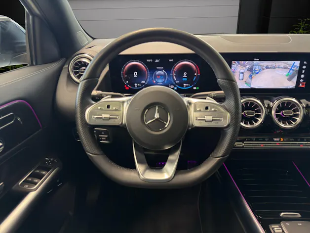 MERCEDES-BENZ GLA 250 e 8G-DCT