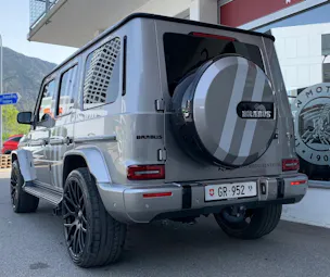 MERCEDES-BENZ Brabus G700