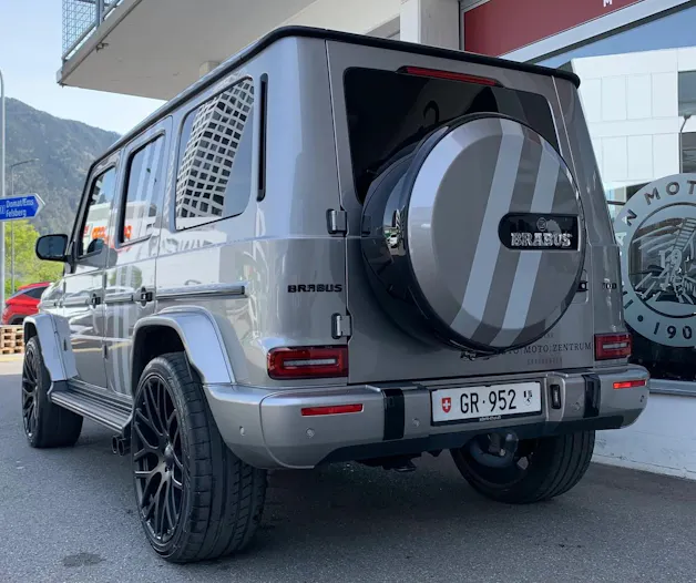 MERCEDES-BENZ Brabus G700