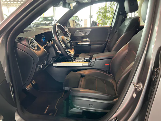 MERCEDES-BENZ EQB 350 AMG Line 4Matic