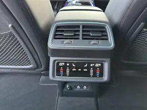 AUDI e-tron S quattro