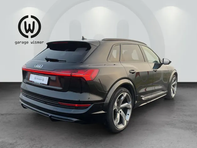 AUDI e-tron S quattro
