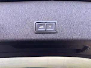 AUDI e-tron S quattro