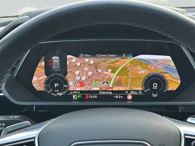 AUDI e-tron S quattro