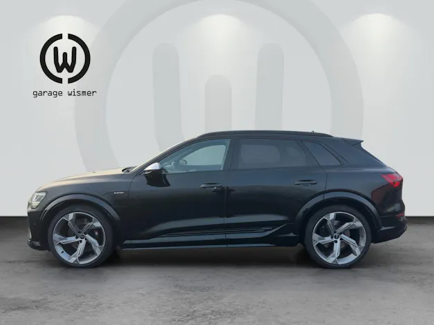 AUDI e-tron S quattro