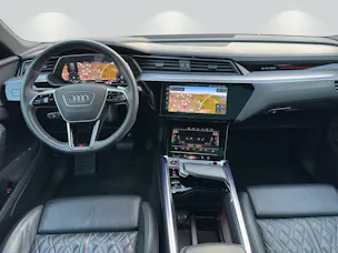 AUDI e-tron S quattro