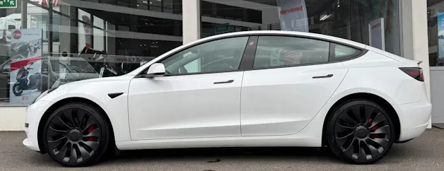 Tesla Model 3 Performance Dual Motor AWD