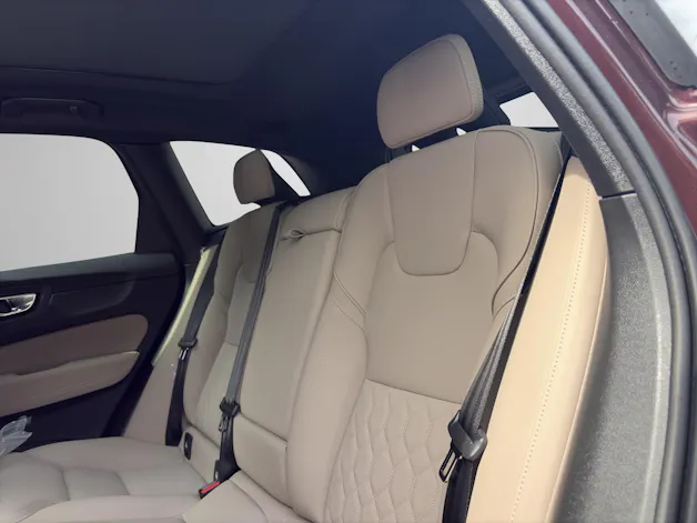 VOLVO XC60 T6 eAWD PluginHybrid Ultra Dark Geartronic