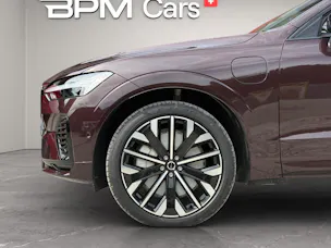 VOLVO XC60 T6 eAWD PluginHybrid Ultra Dark Geartronic