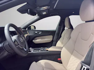 VOLVO XC60 T6 eAWD PluginHybrid Ultra Dark Geartronic