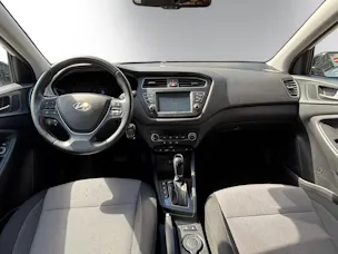 HYUNDAI i20 1.0 T-GDi Amplia