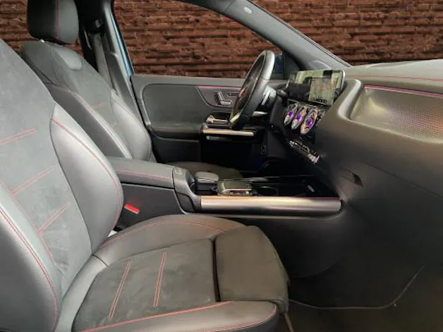 MERCEDES-BENZ EQA 250 AMG Line AMG Line