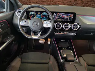 MERCEDES-BENZ EQA 250 AMG Line AMG Line