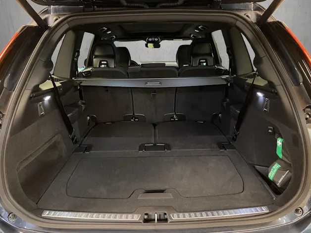 VOLVO XC60 B5 Benzin Mild Hybrid AWD Plus Bright Geartronic