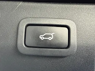 Land Rover Discovery Sport 2.0 Si4 Pure AT9
