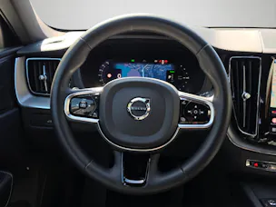 VOLVO XC60 2.0 T6 TE Ultimate Dark eAWD