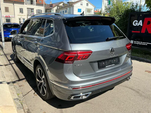 VW Tiguan Allspace R-Line 4Motion ***PANORAMADACH & ANHÄNGERKUPPLUNG ***
