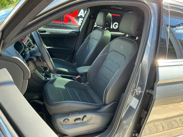 VW Tiguan Allspace R-Line 4Motion ***PANORAMADACH & ANHÄNGERKUPPLUNG ***
