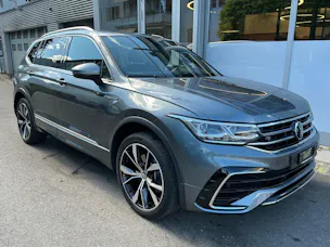 VW Tiguan Allspace R-Line 4Motion ***PANORAMADACH & ANHÄNGERKUPPLUNG ***