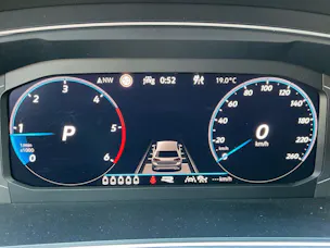 VW Tiguan Allspace R-Line 4Motion ***PANORAMADACH & ANHÄNGERKUPPLUNG ***