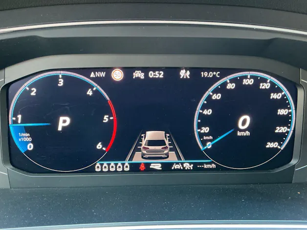 VW Tiguan Allspace R-Line 4Motion ***PANORAMADACH & ANHÄNGERKUPPLUNG ***