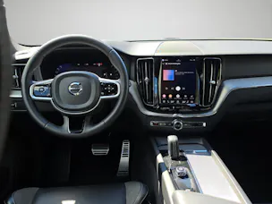 VOLVO XC60 2.0 B4 MH R-Design AWD