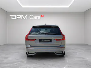 VOLVO XC60 2.0 B4 MH R-Design AWD