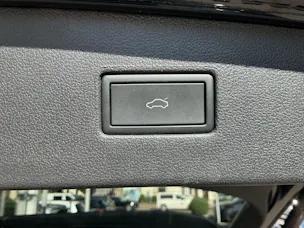 VW Tiguan Allspace R-Line 4Motion *** PANORAMADACH & 7 PLÄTZER ***