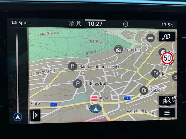 VW Tiguan Allspace R-Line 4Motion *** PANORAMADACH & 7 PLÄTZER ***